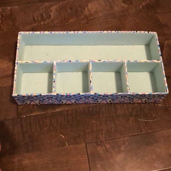 Ivivva bedroom set - Picture 16 of 16